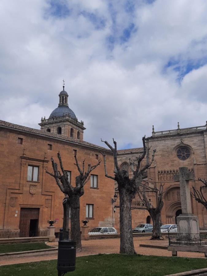 Plaza San Salvador Apartment Ciudad Rodrigo Bagian luar foto